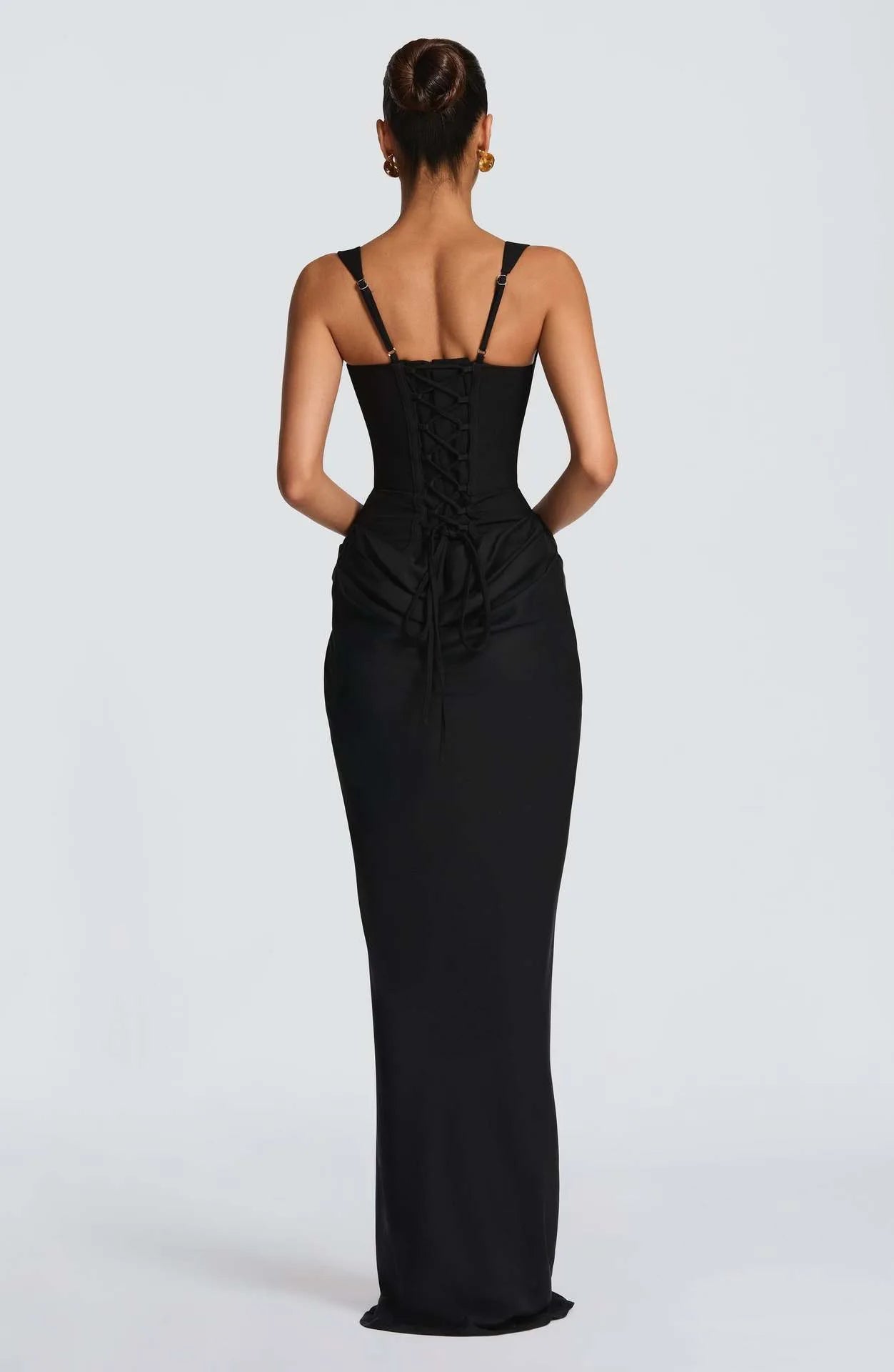Black Pleated Evening Dress – Elegant Sleeveless Slim Fit Formal Dress