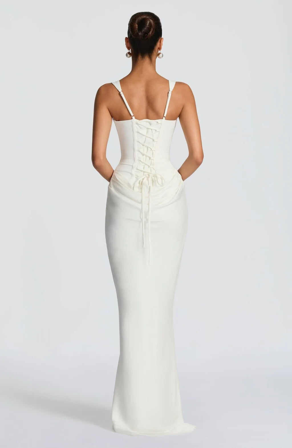 White Pleated Evening Dress – Elegant Sleeveless Slim Fit Formal Dress